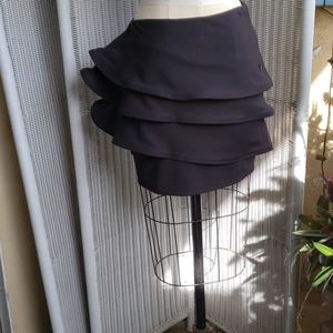 Blk T  ruffle tier skirt